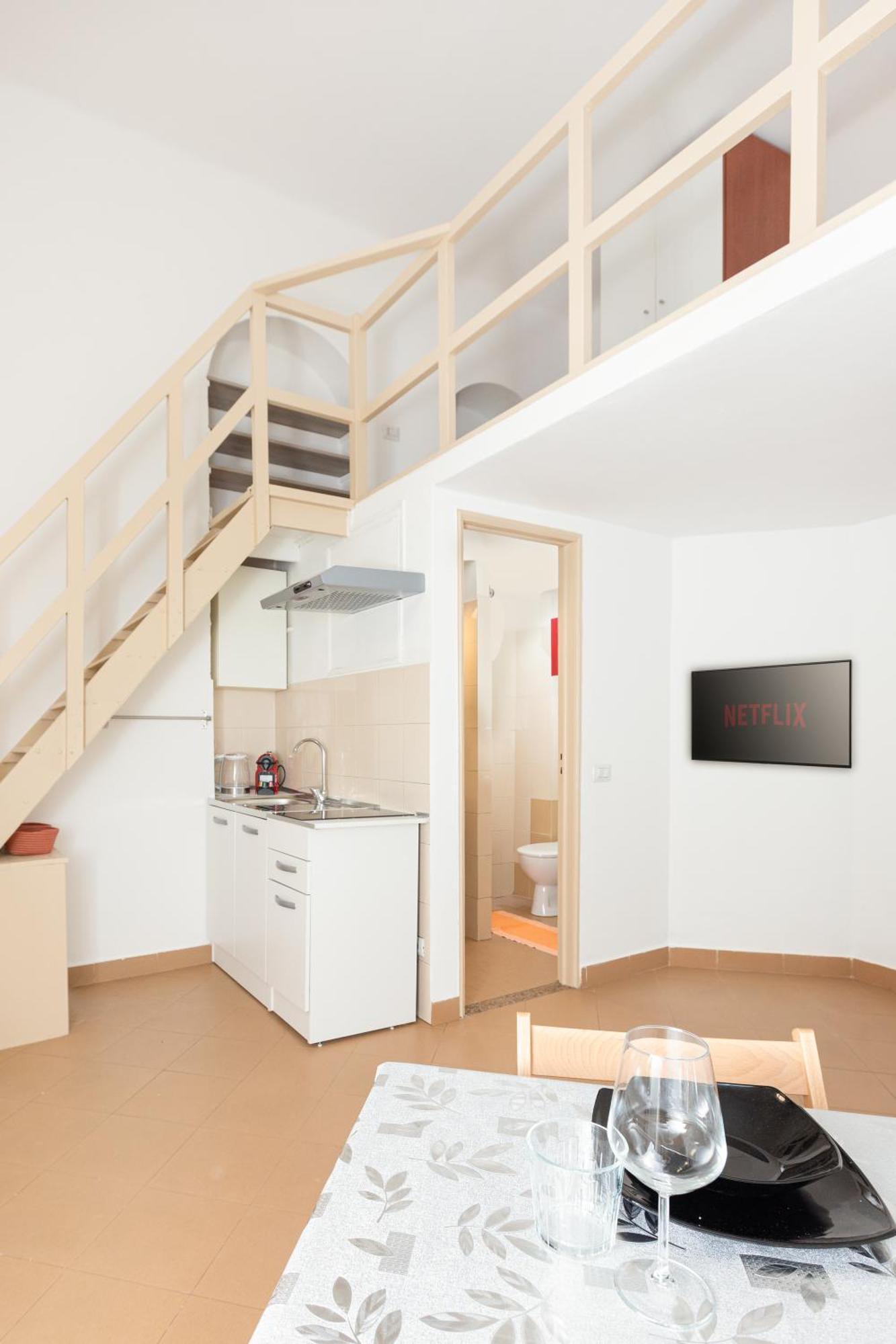 Cream Little Apartment - M1 - City Center Милан Экстерьер фото